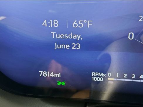 Used 2025 Buick Enclave Avenir w/ Super Cruise Package FWD image 12