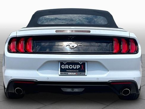 Used 2018 Ford Mustang Premium RWD image 5