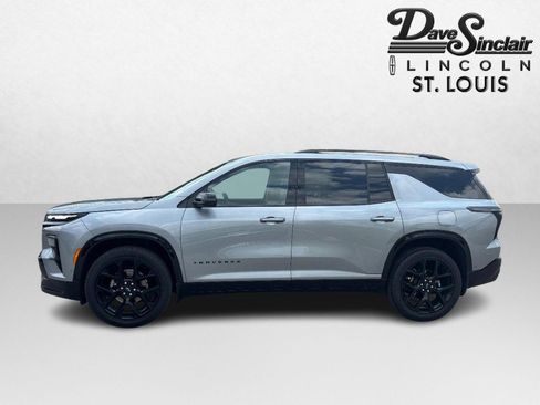 Used 2026 Chevrolet Traverse RS w/ LPO, Floor Liner Package FWD image 6