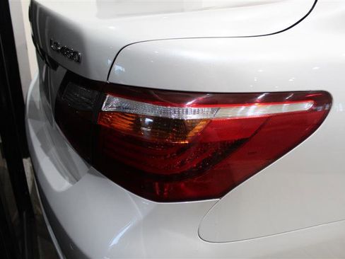 Used 2011 Lexus LS 460 image 11