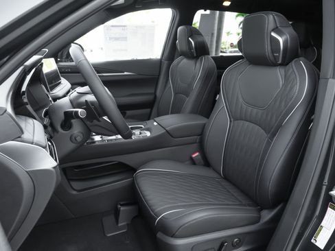 New 2026 INFINITI QX60 Autograph w/ Dark Cargo Package image 6