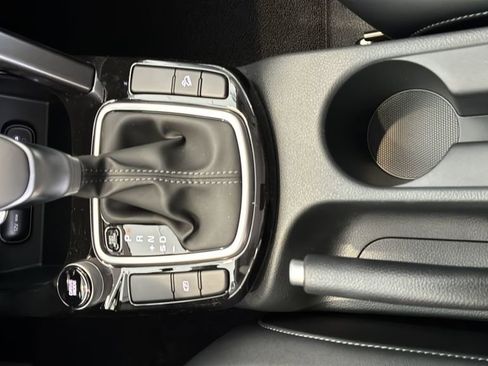 New 2026 Kia Seltos S FWD image 32