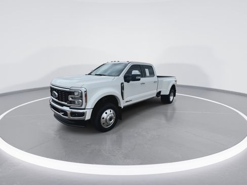 Certified 2024 Ford F450 Lariat w/ Lariat Ultimate Package image 6