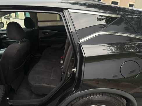 Used 2018 Nissan Murano SV image 20