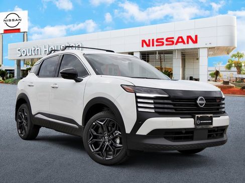 New 2026 Nissan Kicks SR image 1