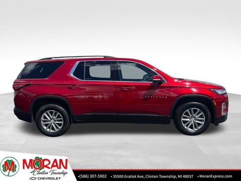 Certified 2023 Chevrolet Traverse LT FWD image 8