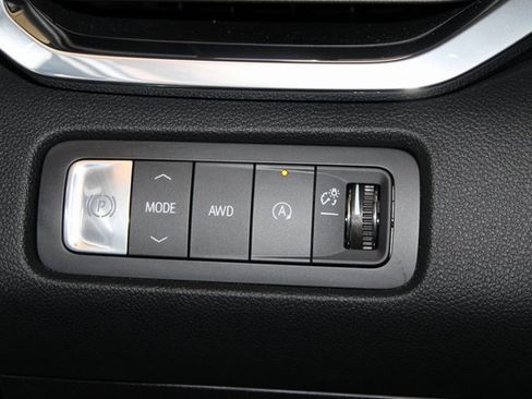 Used 2025 GMC Acadia Denali w/ LPO, Floor Liner Package image 31