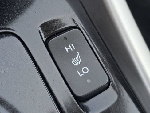 Certified 2017 Honda Accord EX-L image 8