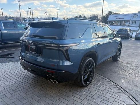 Used 2024 Chevrolet Traverse RS image 12