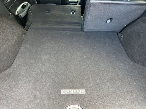 Used 2023 Genesis GV70 2.5T Sport Prestige w/ Sport Prestige Package image 17