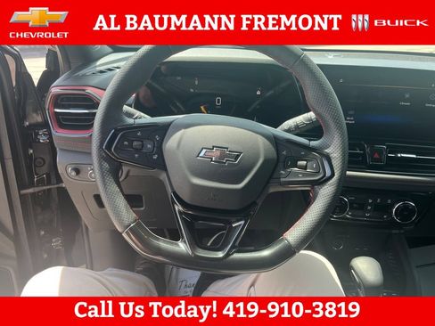 Used 2025 Chevrolet TrailBlazer RS w/ Convenience Package AWD/4WD image 14