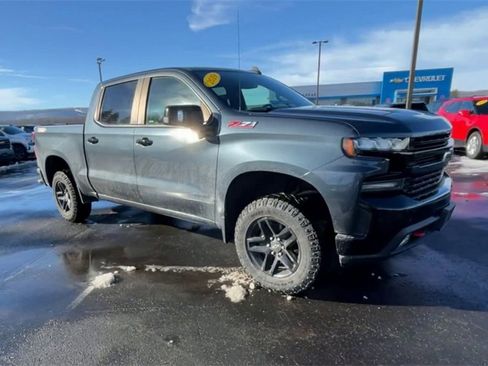 Used 2019 Chevrolet Silverado 1500 LT Trail Boss image 2