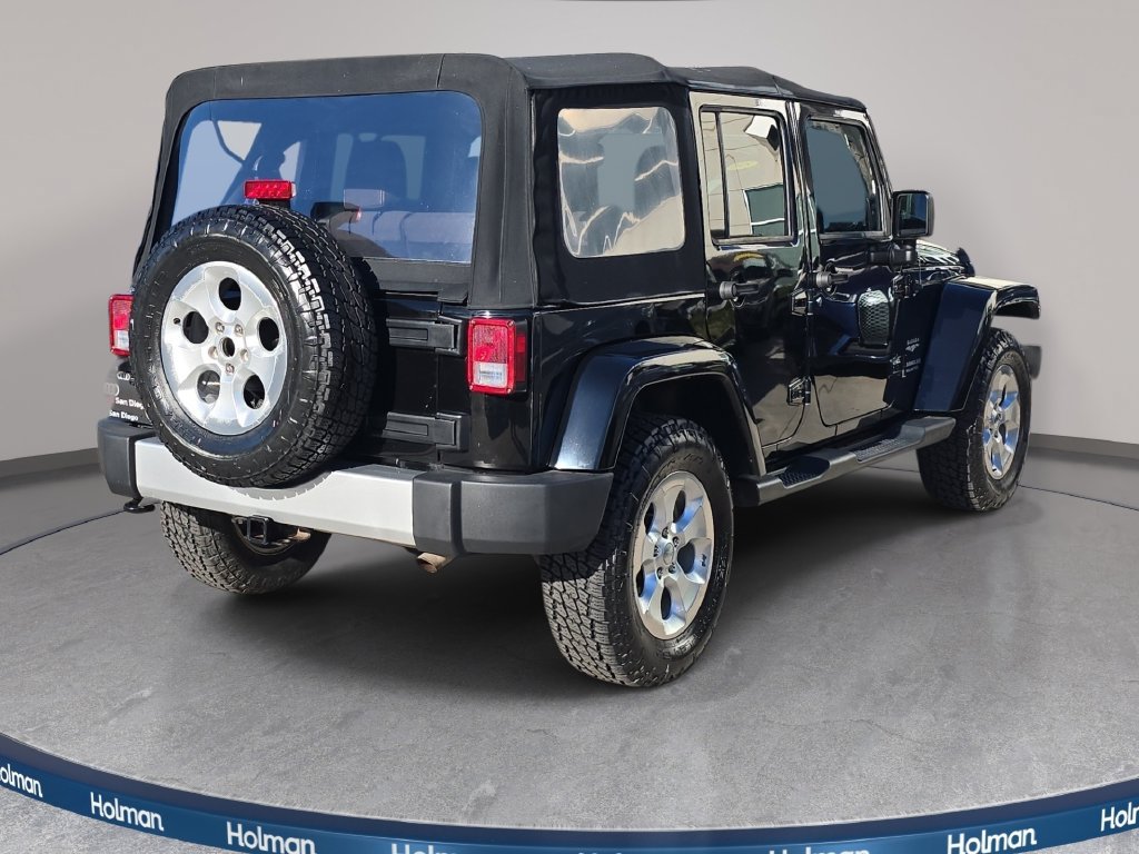Used 2015 Jeep Wrangler Unlimited Sahara w/ Connectivity Group AWD/4WD image 6
