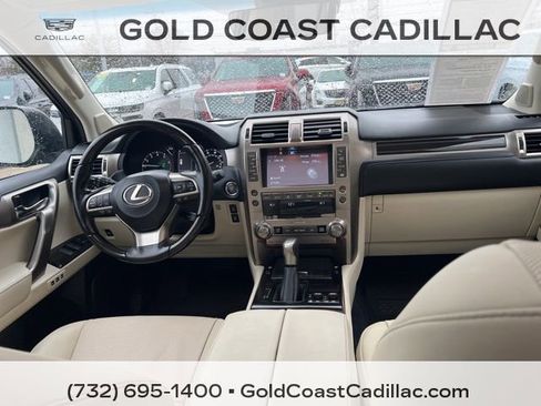 Used 2021 Lexus GX 460 Premium w/ Premium Package image 11