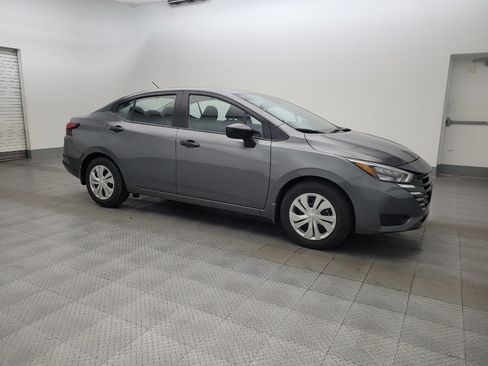 Used 2025 Nissan Versa S w/ Trunk Package image 11