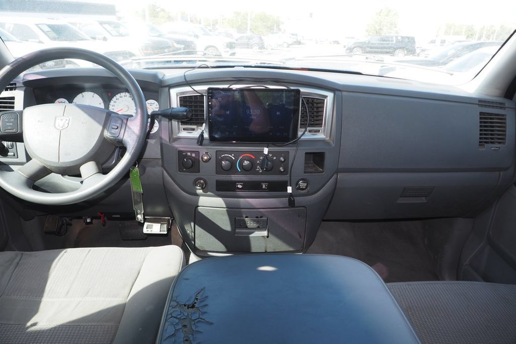 Used 2009 Dodge Ram 2500 Truck SLT w/ Trailer Tow Group AWD/4WD image 15