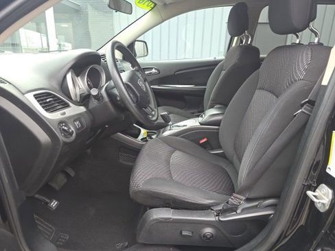 Used 2016 Dodge Journey SXT w/ Comfort/Convenience Group image 11