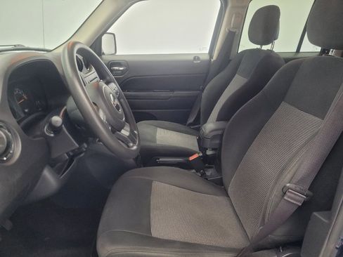 Used 2015 Jeep Patriot Sport w/ Power Value Group AWD/4WD image 17