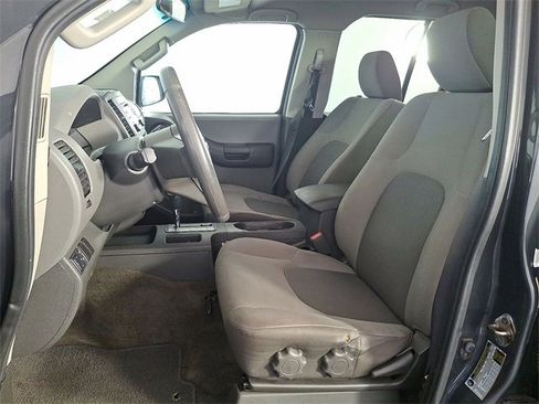 Used 2013 Nissan Xterra S w/ Value Package image 15