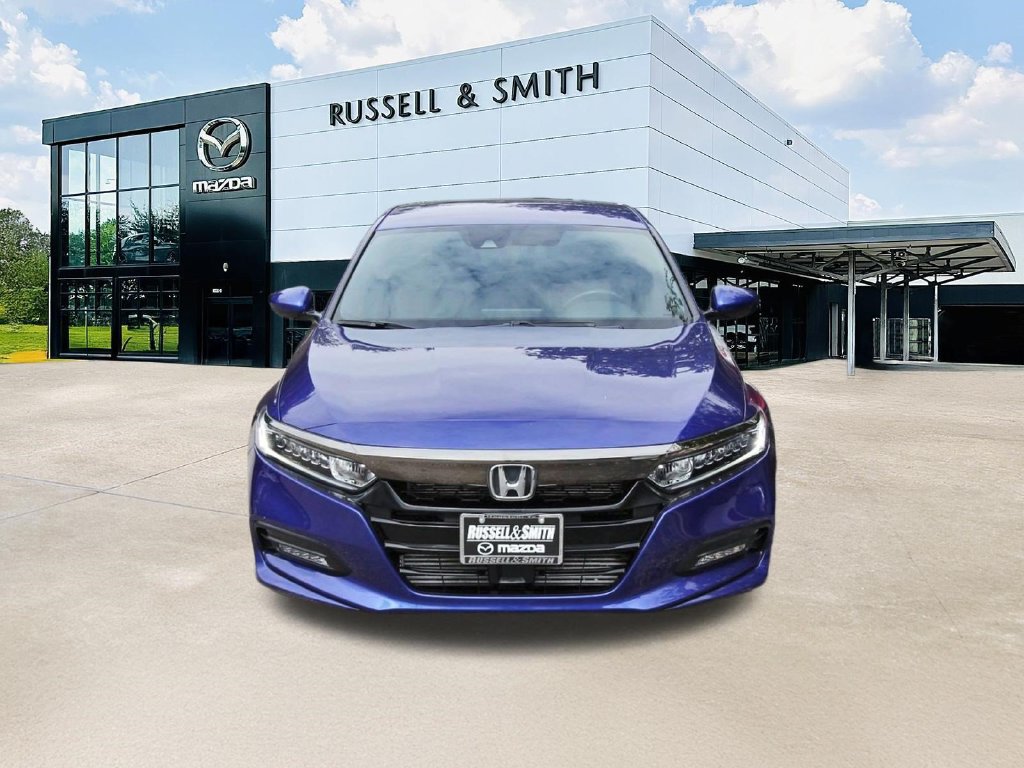 Used 2018 Honda Accord Sport image 2