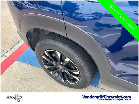 Used 2022 Chevrolet TrailBlazer LT FWD image 6