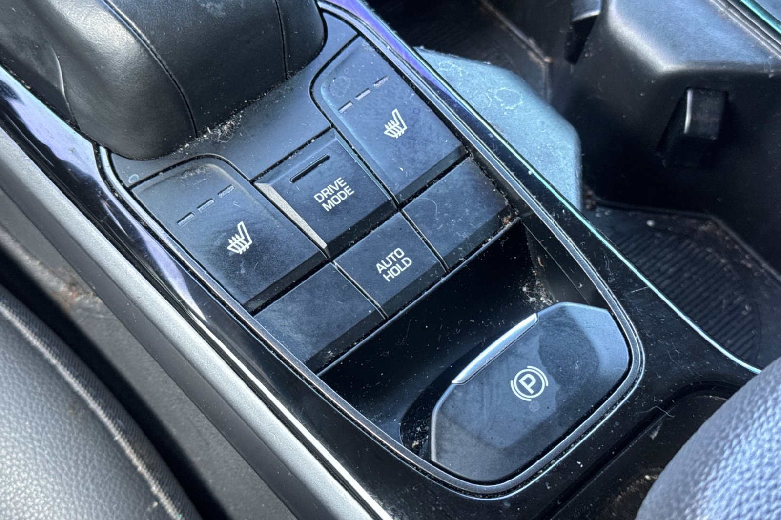 Used 2020 Hyundai Ioniq Limited FWD image 31