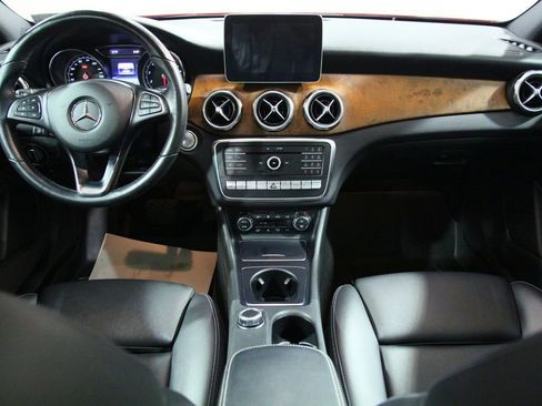 Certified 2019 Mercedes-Benz GLA 250 4MATIC image 18
