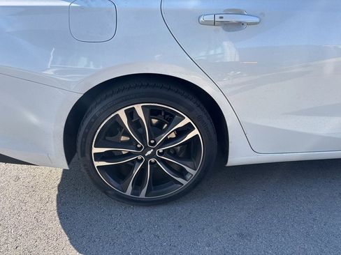 Used 2016 Chevrolet Malibu Premier w/ Driver Confidence Package II image 6