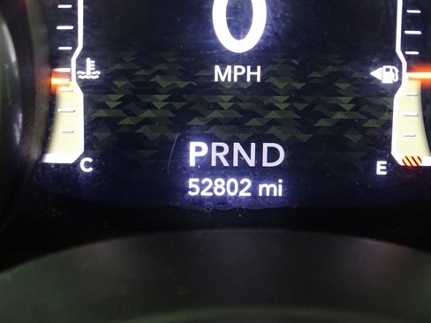 Used 2018 Jeep Wrangler Unlimited Sahara w/ Safety Group image 39