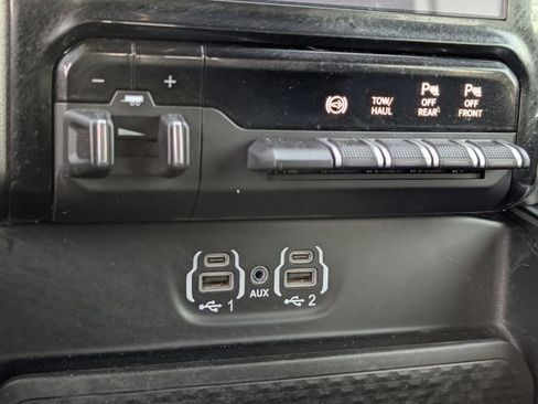 Used 2024 RAM 3500 Laramie w/ Night Edition AWD/4WD image 18