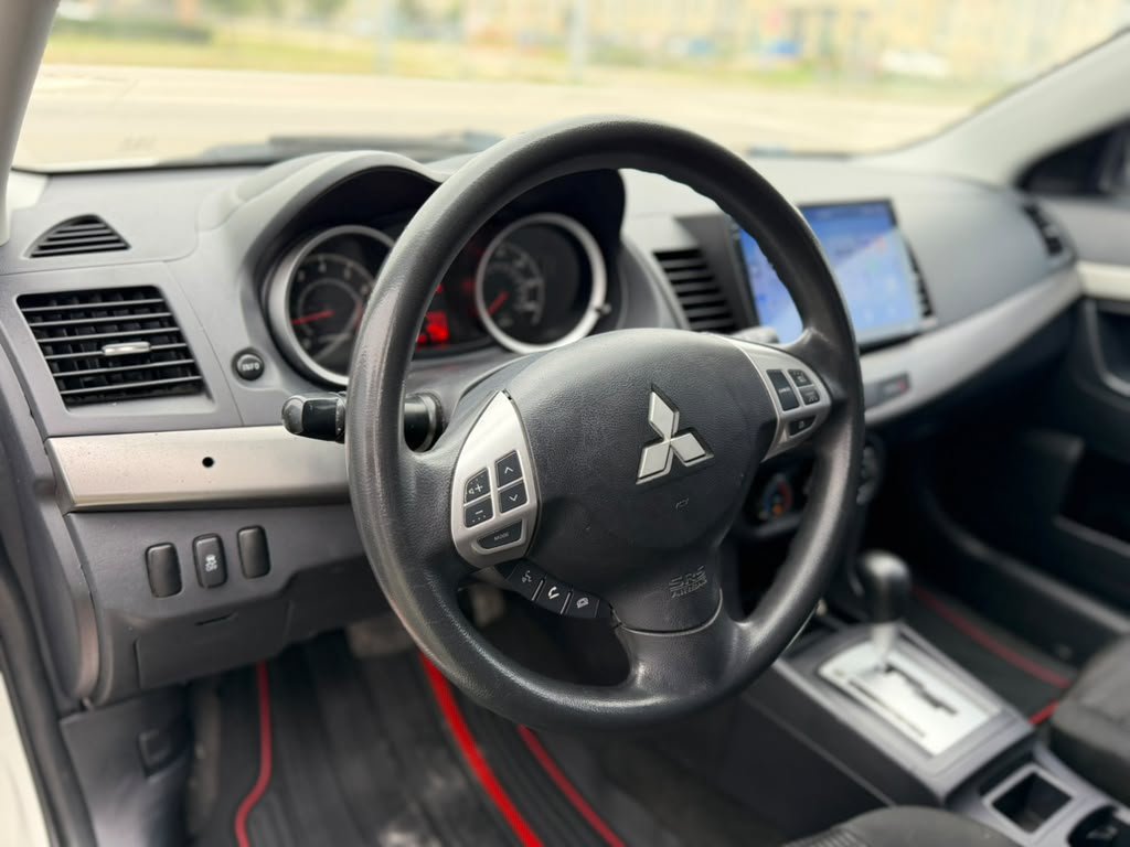 Used 2012 Mitsubishi Lancer ES FWD image 11
