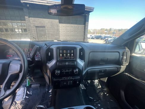 Used 2019 Chevrolet Silverado 1500 Custom w/ Custom Value Package AWD/4WD image 30