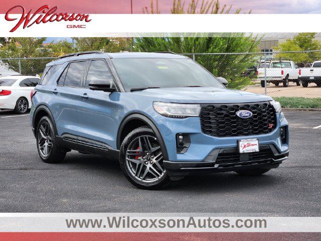 Used 2025 Ford Explorer ST AWD/4WD image 1
