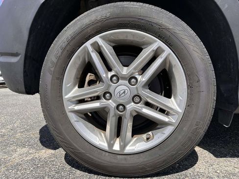 Used 2023 Hyundai Kona SE AWD/4WD image 6