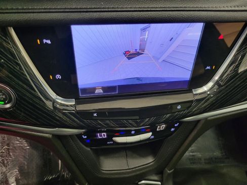 Certified 2025 Cadillac XT6 Premium Luxury image 15