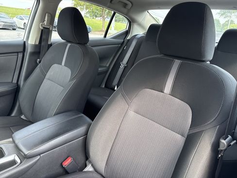 Used 2025 Nissan Sentra SV FWD image 20