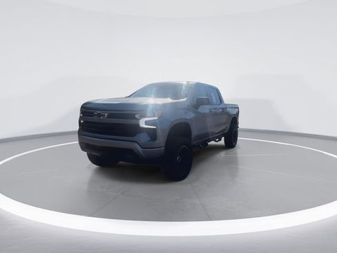 Used 2025 Chevrolet Silverado 1500 RST AWD/4WD image 5