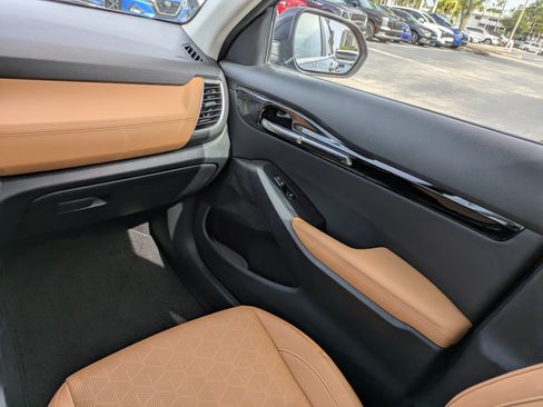 Certified 2024 Kia Seltos EX FWD image 14