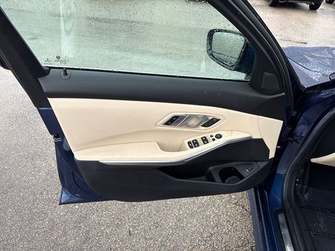 Used 2021 BMW 330i Sedan w/ Convenience Package image 14