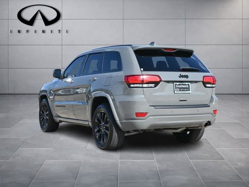 Used 2021 Jeep Grand Cherokee Laredo X RWD image 5
