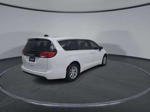 New 2027 Chrysler Pacifica LX FWD image 14