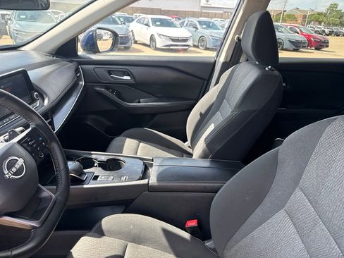 Certified 2025 Nissan Rogue SV FWD image 38