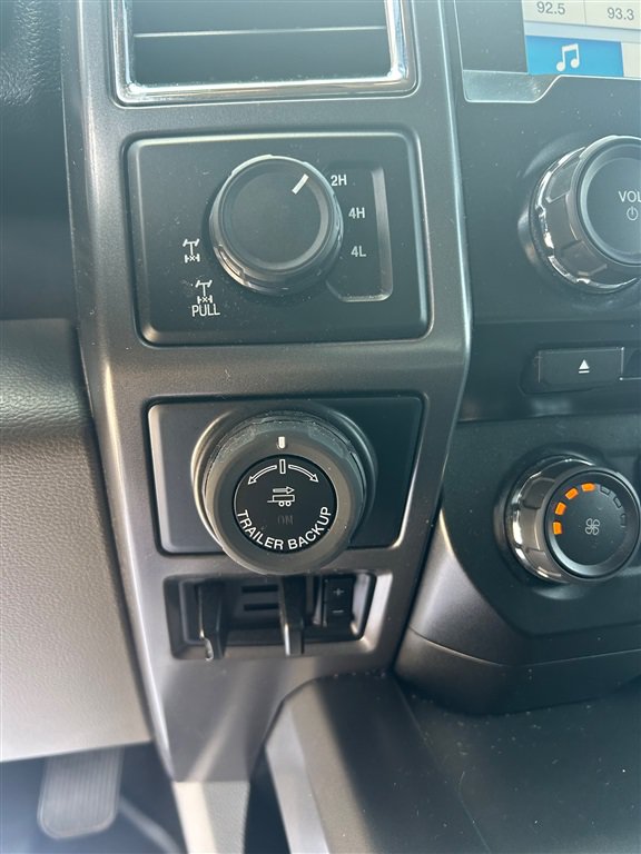 Used 2016 Ford F150 XLT w/ Equipment Group 302A Luxury AWD/4WD image 13