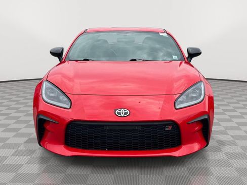 Used 2023 Toyota GR86 Premium w/ ALL Weather Mat Package (TMS) RWD image 2