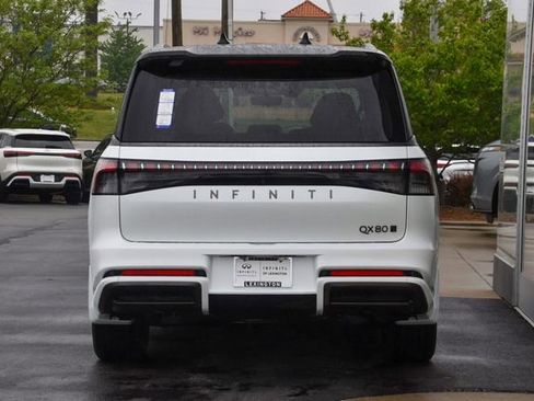 New 2026 INFINITI QX80 Autograph w/ Premium Cargo Package AWD/4WD image 9