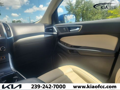 Used 2020 Ford Edge SEL w/ Convenience Package FWD image 18
