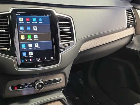 Certified 2024 Volvo XC90 B6 Ultimate w/ Lounge Package image 32