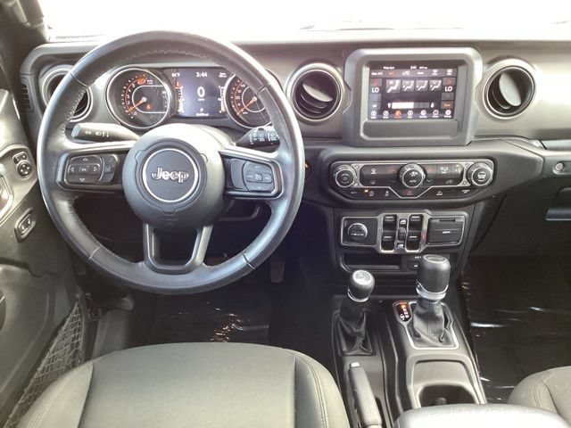 Used 2021 Jeep Wrangler Unlimited Sport AWD/4WD image 12