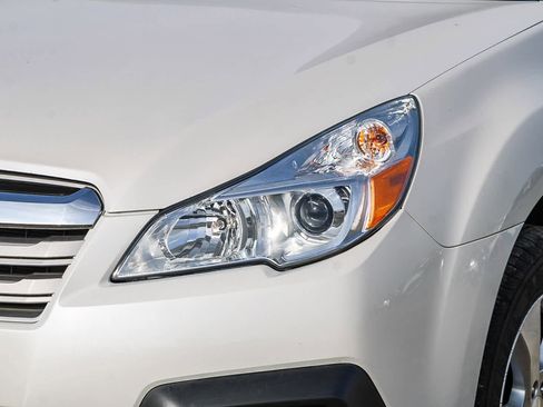 Used 2014 Subaru Outback 2.5i Limited image 8