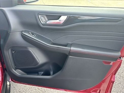 Used 2024 Ford Escape ST-Line Select w/ Tech Pack #2 image 16